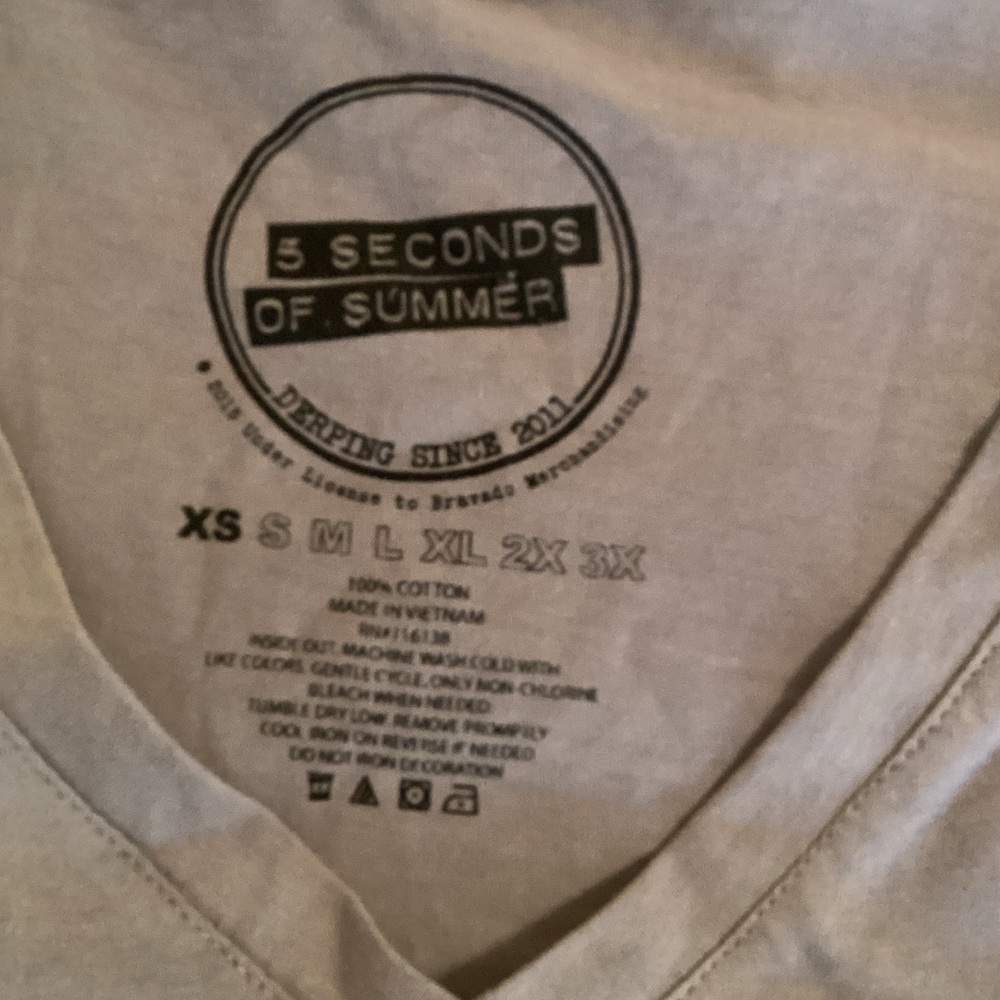 5 Seconds Of Summer Beige V-Neck Tee - Picture 2 of 3